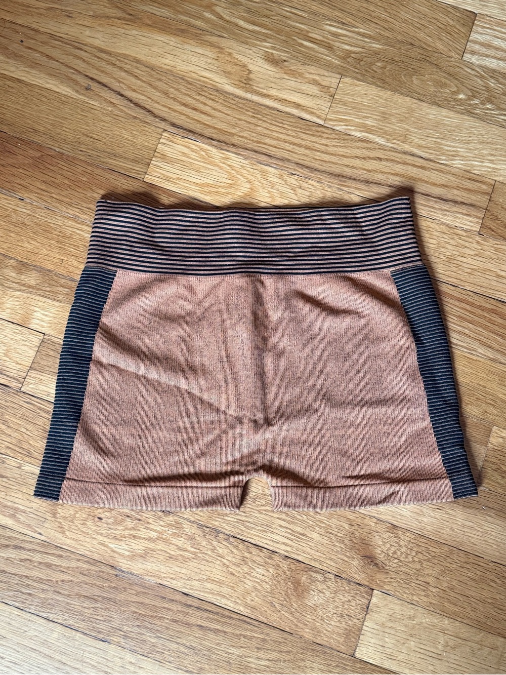 Zara Ribbed High-Waist Bike Shorts in Rust and Black